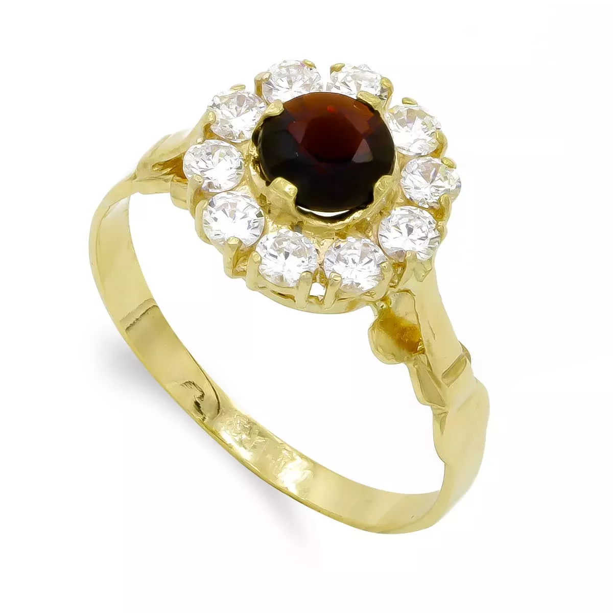 18K SORTIJA ORO AMARILLO CUAJO GRANATE Y CIRCONITAS. ANCHO: 11MM 2