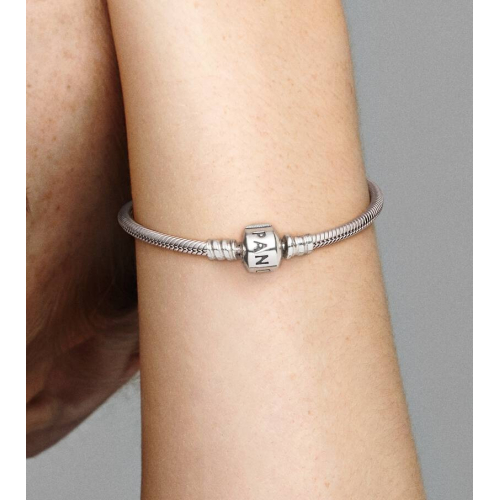 Pulsera Pandora Moments Cadena de Serpiente con Cierre de Barril