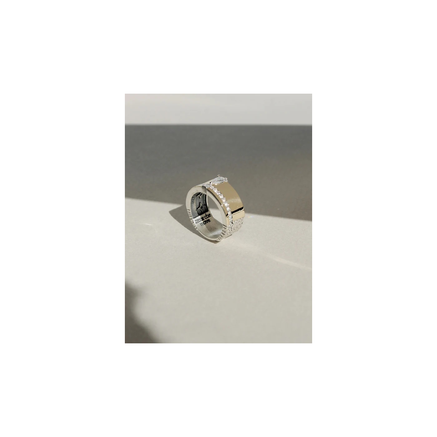 ANILLO LIV