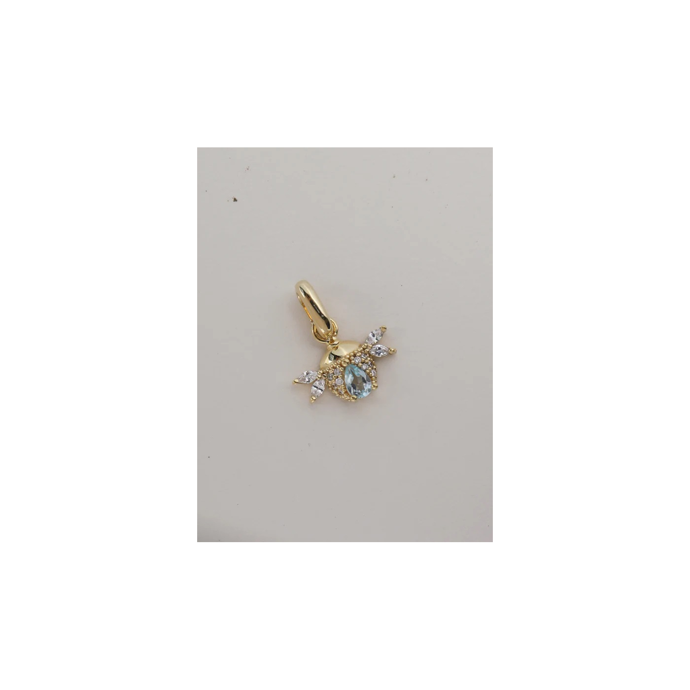 CHARM ESCARABAJO