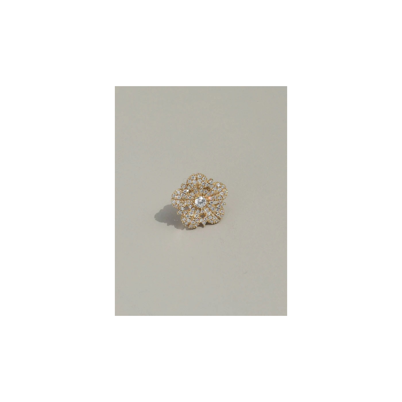 PENDIENTE Y EARCUFF MIMAS