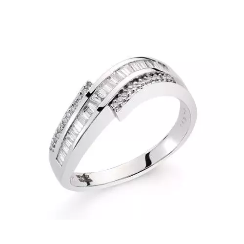 18K SORTIJA ORO BLANCO DIAMANTES TALLA BRILLANTE 0.70/ 0.31 QTS. ANCHO: 5