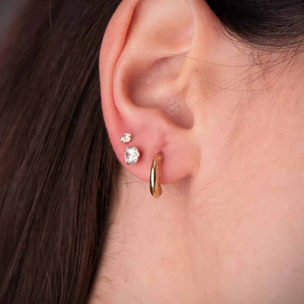 18K PENDIENTES ORO AMARILLO AROS HUECOSESTRELLAS CALADAS. MEDIDA: 12 X 3 MM. CIERRE PRESION 0,94gr