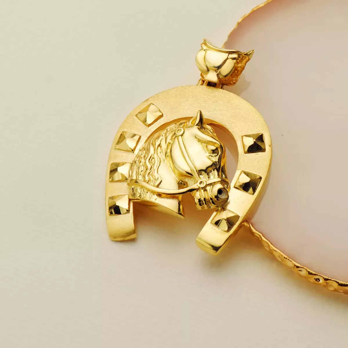 COLGANTES ESCULTURAS