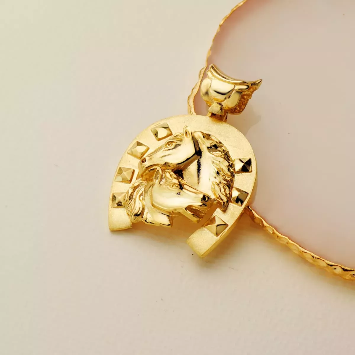 COLGANTES ESCULTURAS