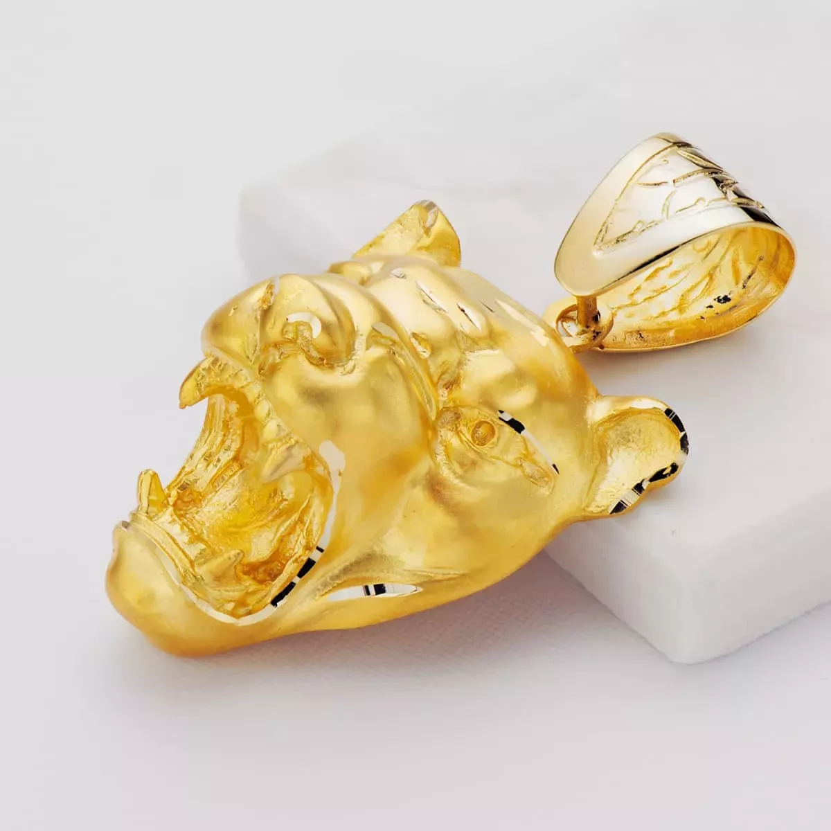 COLGANTES ESCULTURAS