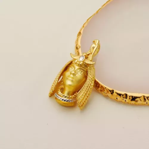 COLGANTES ESCULTURAS